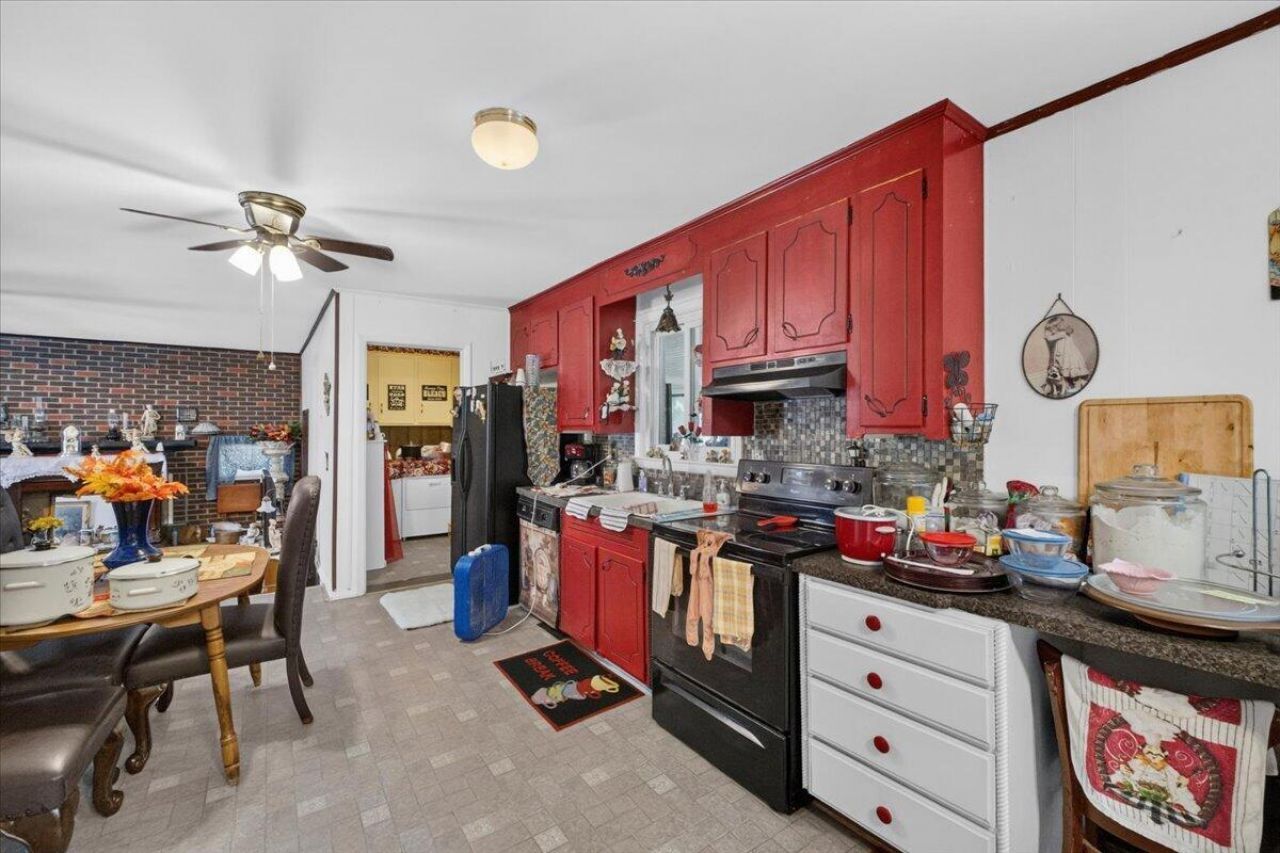 1511 Bacons Bridge Road Photo 17