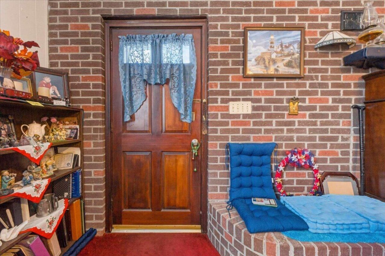 1511 Bacons Bridge Road Photo 7