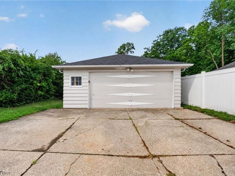 6202 Westminster Drive , Parma, OH 44129 Photo 16