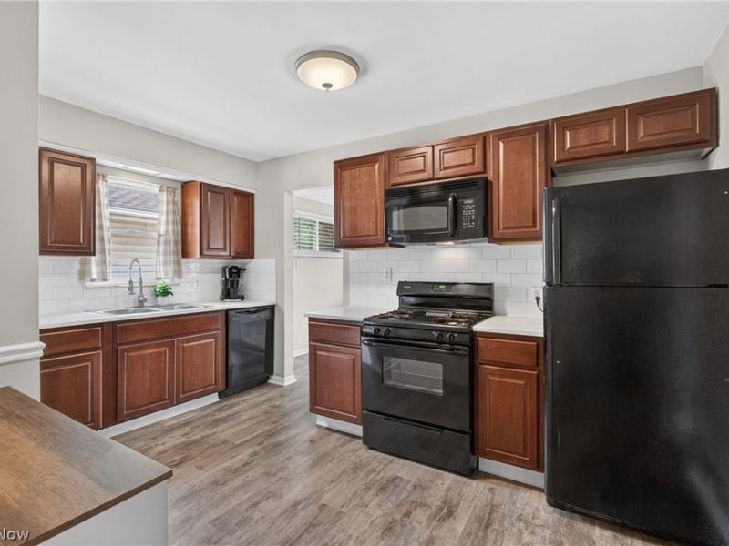 6202 Westminster Drive , Parma, OH 44129 Photo 5