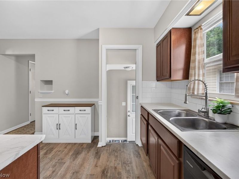 6202 Westminster Drive , Parma, OH 44129 Photo 7
