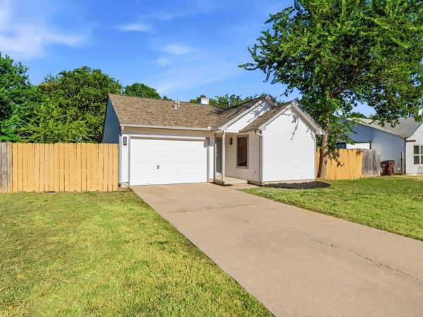 2000 Andover DR, Round Rock, TX 78664
