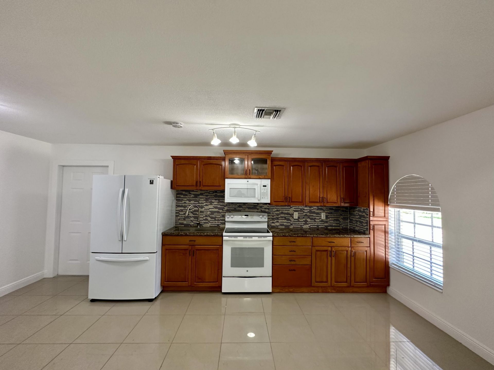 14043 89th Place N, Unit B, The Acreage, FL 33470 Photo
