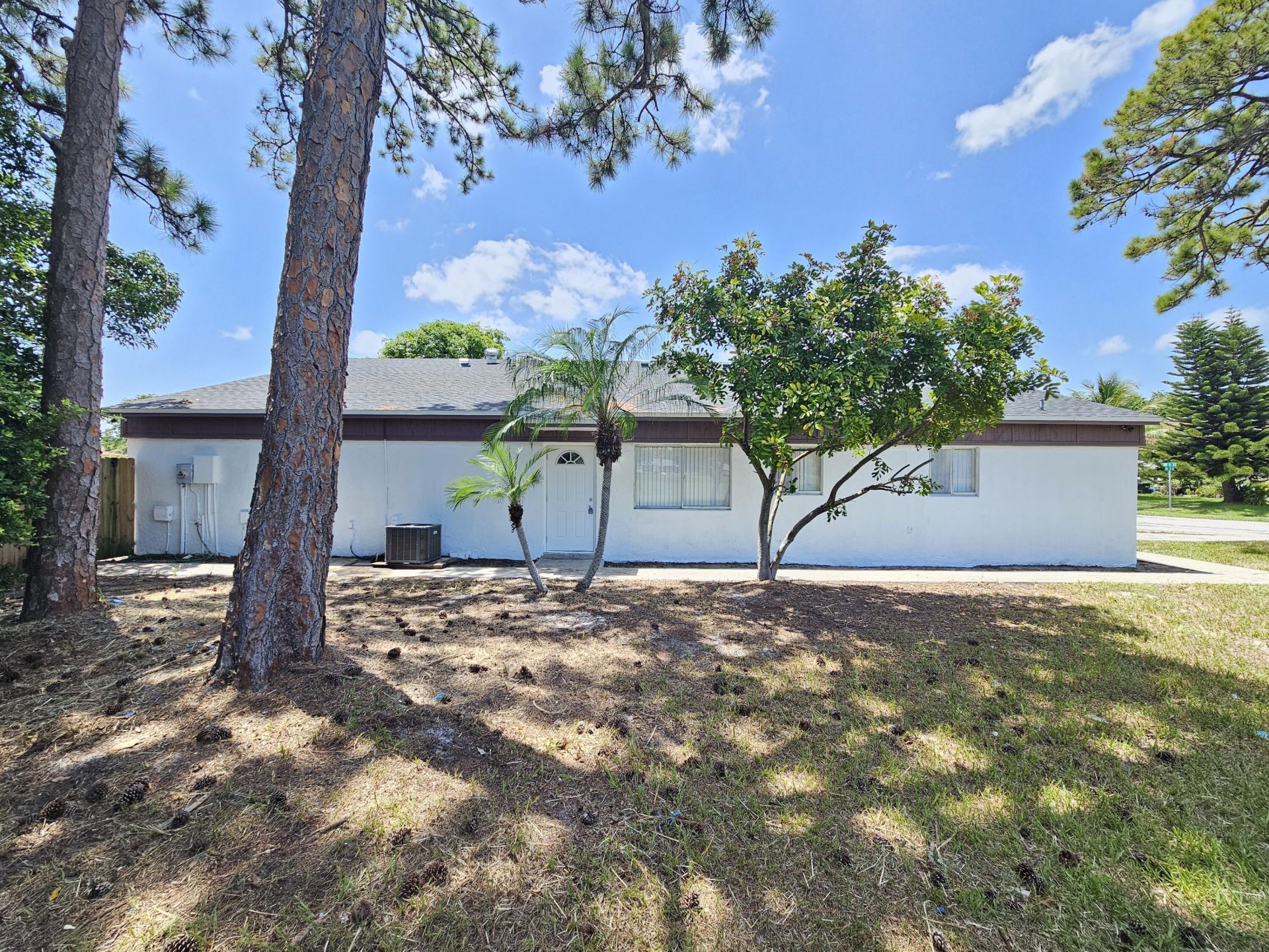 4824 NW 5th Street, Delray Beach, FL 33445 Photo