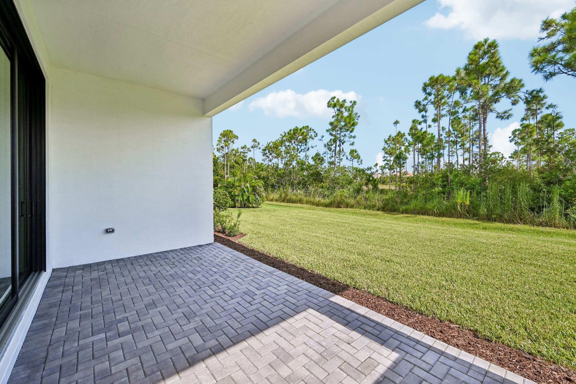2157 SE Mosaic Boulevard, Port Saint Lucie, FL 34984 Photo