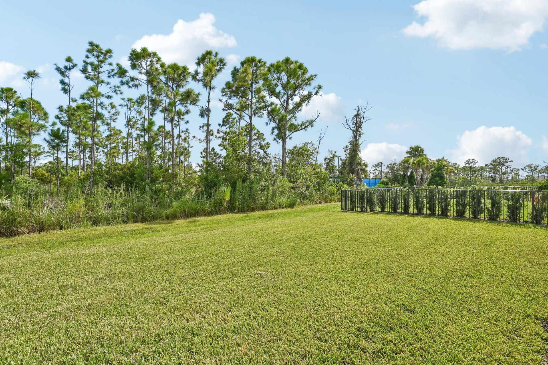 2157 SE Mosaic Boulevard, Port Saint Lucie, FL 34984 Photo