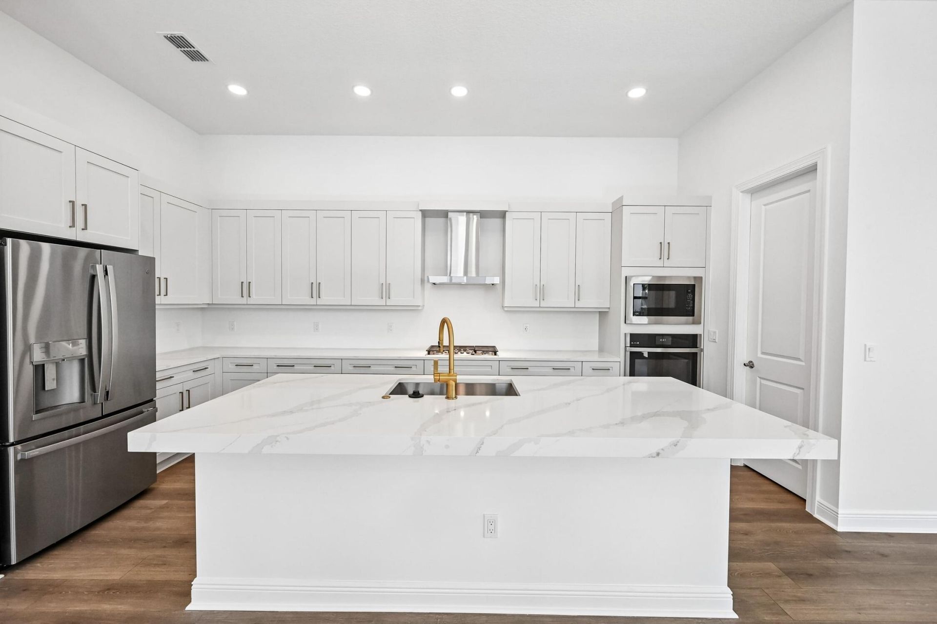 2157 SE Mosaic Boulevard, Port Saint Lucie, FL 34984 Photo