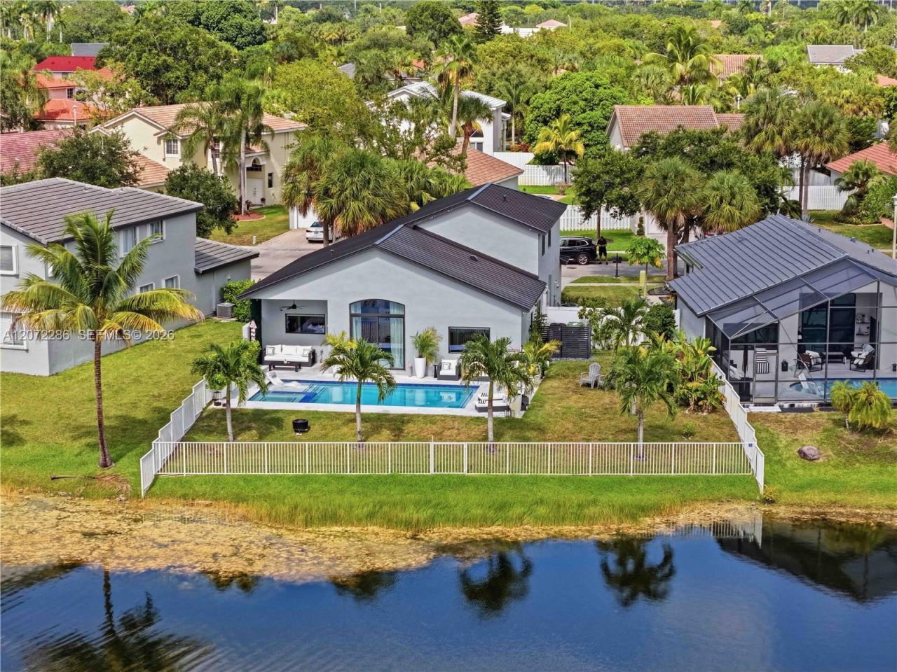 226 SW 180th Ave , Pembroke Pines, FL 33029 Photo
