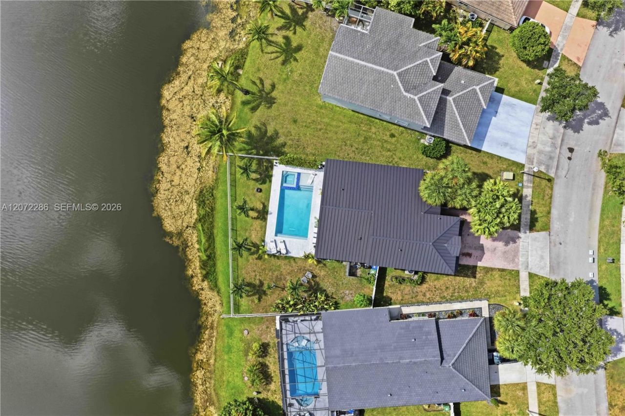226 SW 180th Ave , Pembroke Pines, FL 33029 Photo