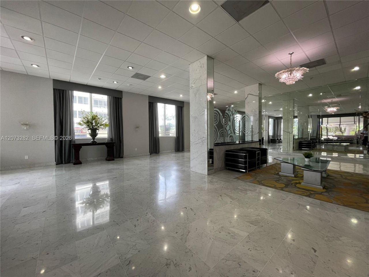 5001 Collins Av, Unit 15D, Miami Beach, FL 33140 Photo