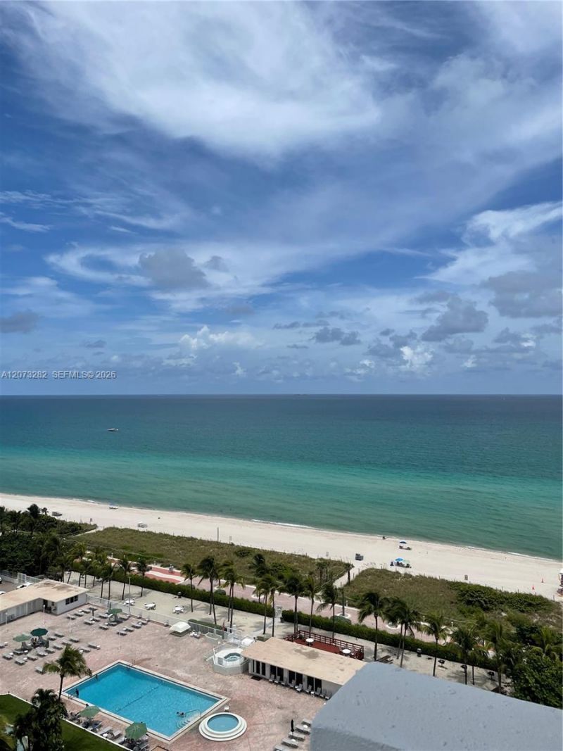 5001 Collins Av, Unit 15D, Miami Beach, FL 33140 Photo
