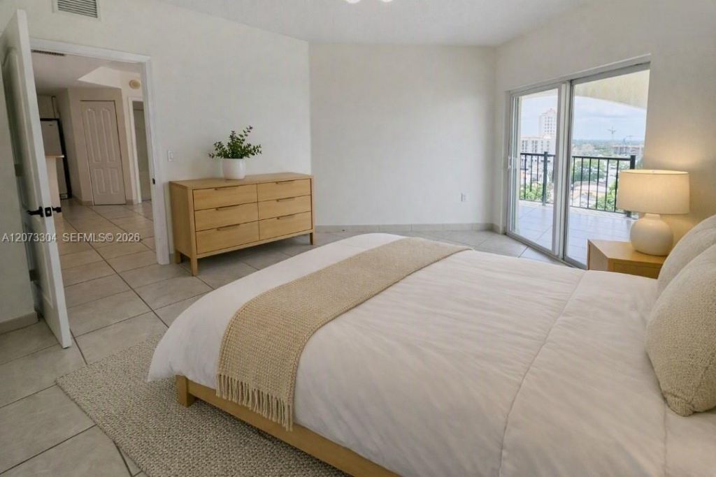 1627 SW 37th Ave , Unit 803, Miami, FL 33145 Photo