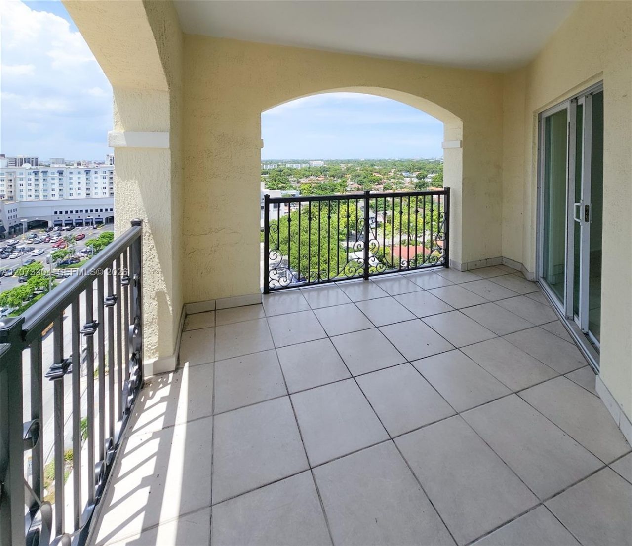 1627 SW 37th Ave , Unit 803, Miami, FL 33145 Photo