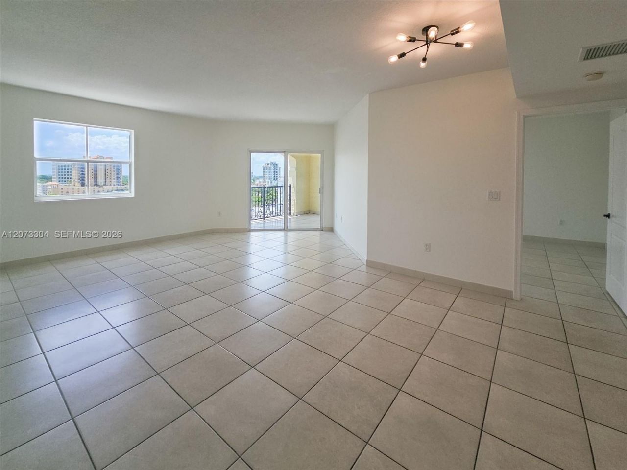 1627 SW 37th Ave , Unit 803, Miami, FL 33145 Photo