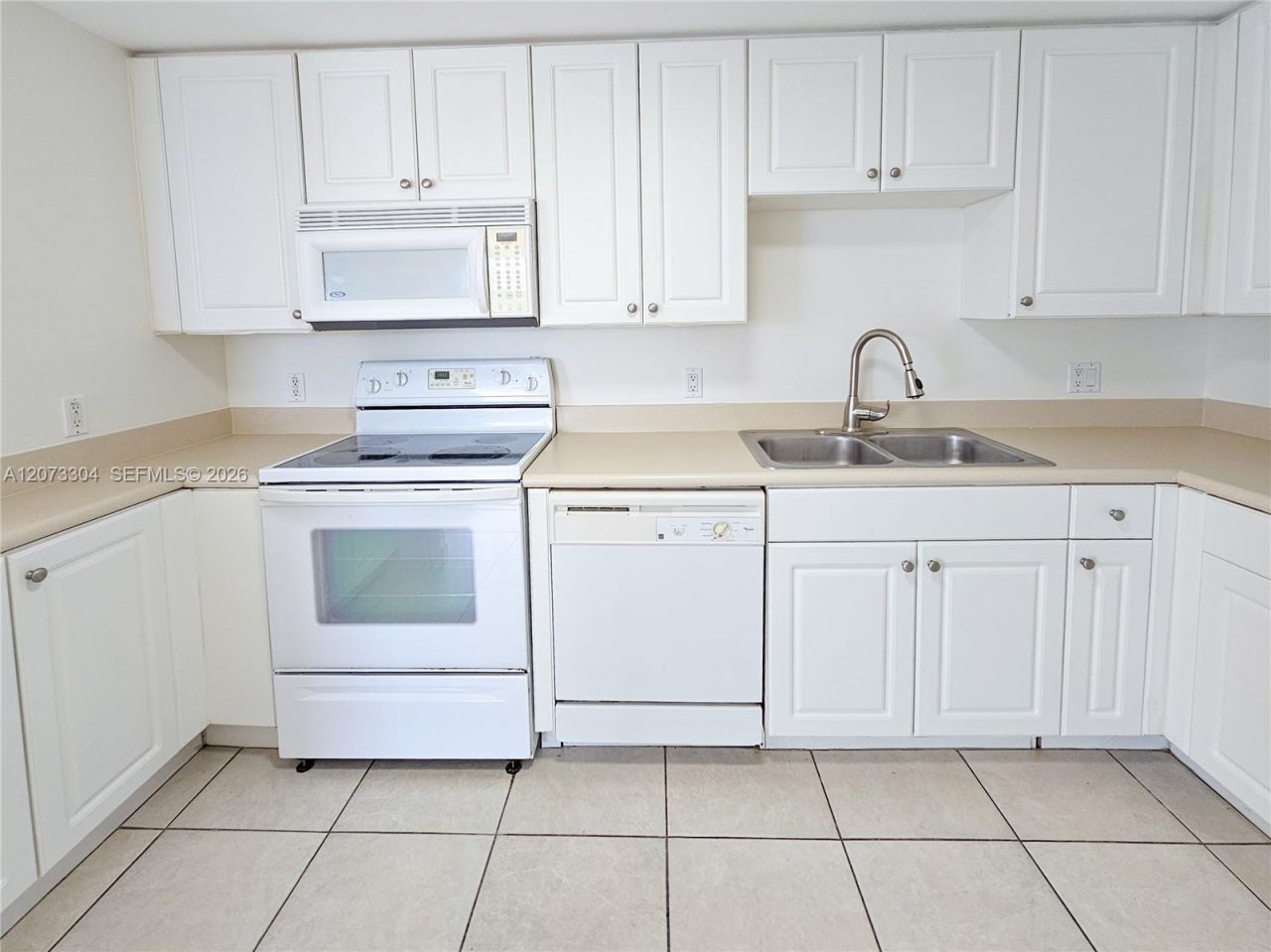1627 SW 37th Ave , Unit 803, Miami, FL 33145 Photo