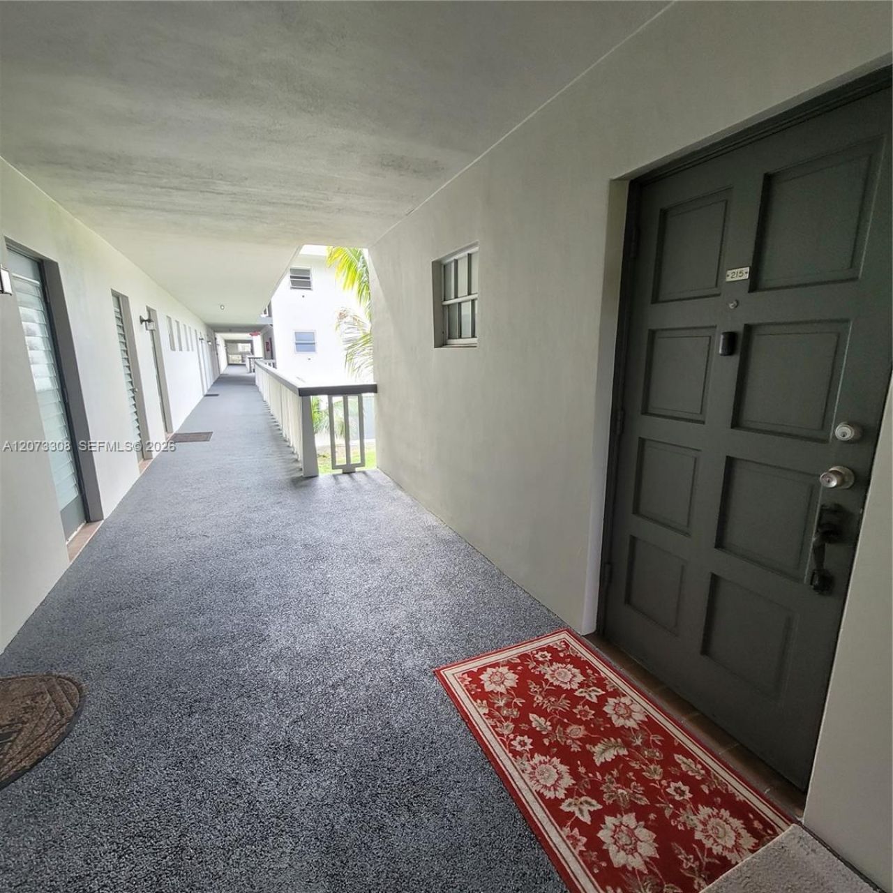 1001 Hillcrest Ct, Unit 215, Hollywood, FL 33021 Photo