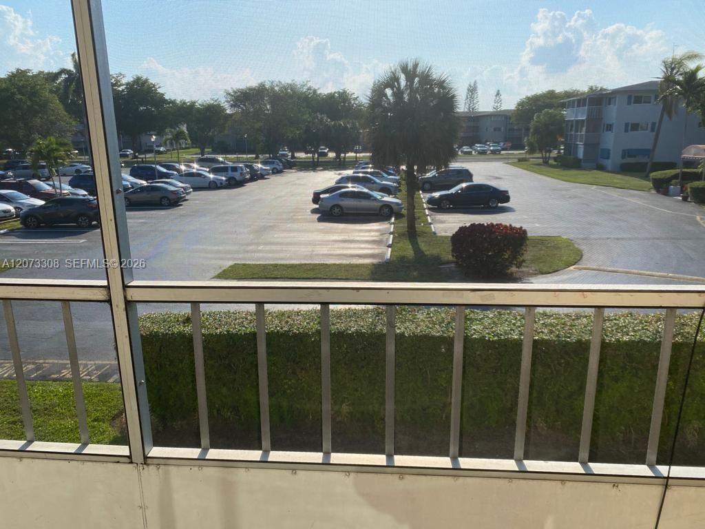 1001 Hillcrest Ct, Unit 215, Hollywood, FL 33021 Photo