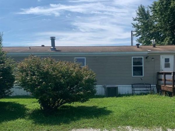 1247 Terpening Road, Brighton, IL 62012