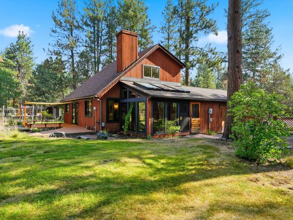 15762 Sage Woods Lane, Sisters, OR 97759