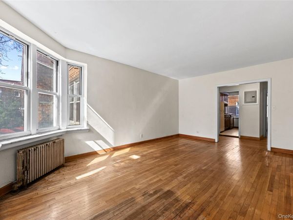 141-21 78th Road , Unit 1B, Kew Garden Hills, NY 11367