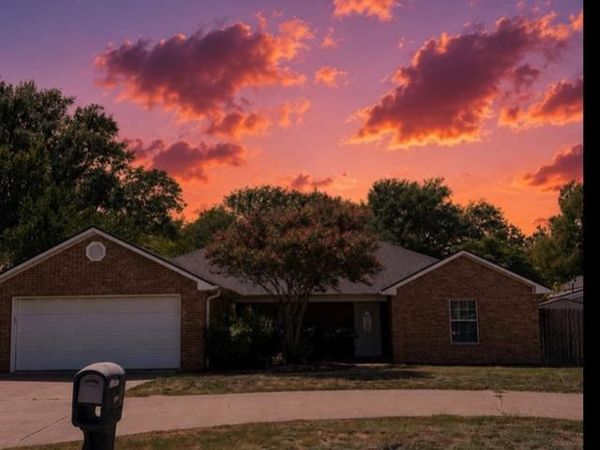 309 Baker Street, Lindale, TX 75771
