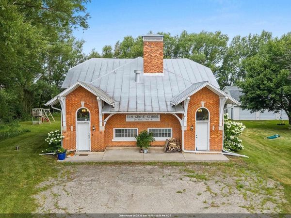 3189 N COUNTY ROAD P, New Franken, WI 54229