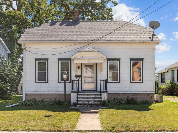 541 CEAPE AVENUE, Oshkosh, WI 54901