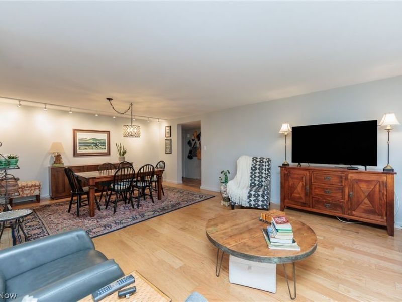 12500 Edgewater Drive, Unit 303, Lakewood, OH 44107 Photo 10