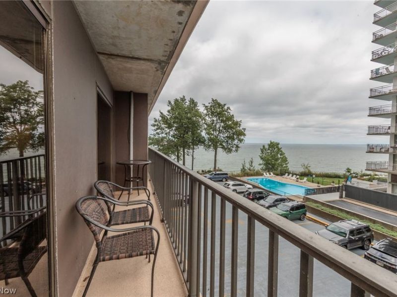 12500 Edgewater Drive, Unit 303, Lakewood, OH 44107 Photo 17