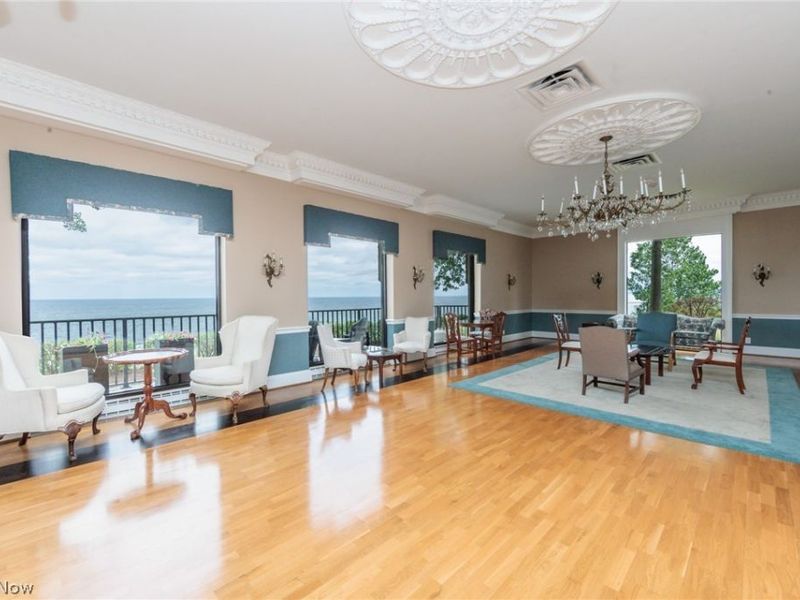 12500 Edgewater Drive, Unit 303, Lakewood, OH 44107 Photo 4
