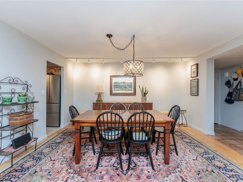 12500 Edgewater Drive, Unit 303, Lakewood, OH 44107 Photo 6