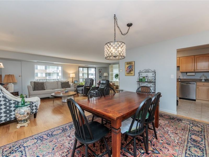 12500 Edgewater Drive, Unit 303, Lakewood, OH 44107 Photo 7