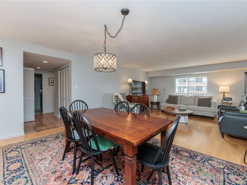 12500 Edgewater Drive, Unit 303, Lakewood, OH 44107 Photo 8