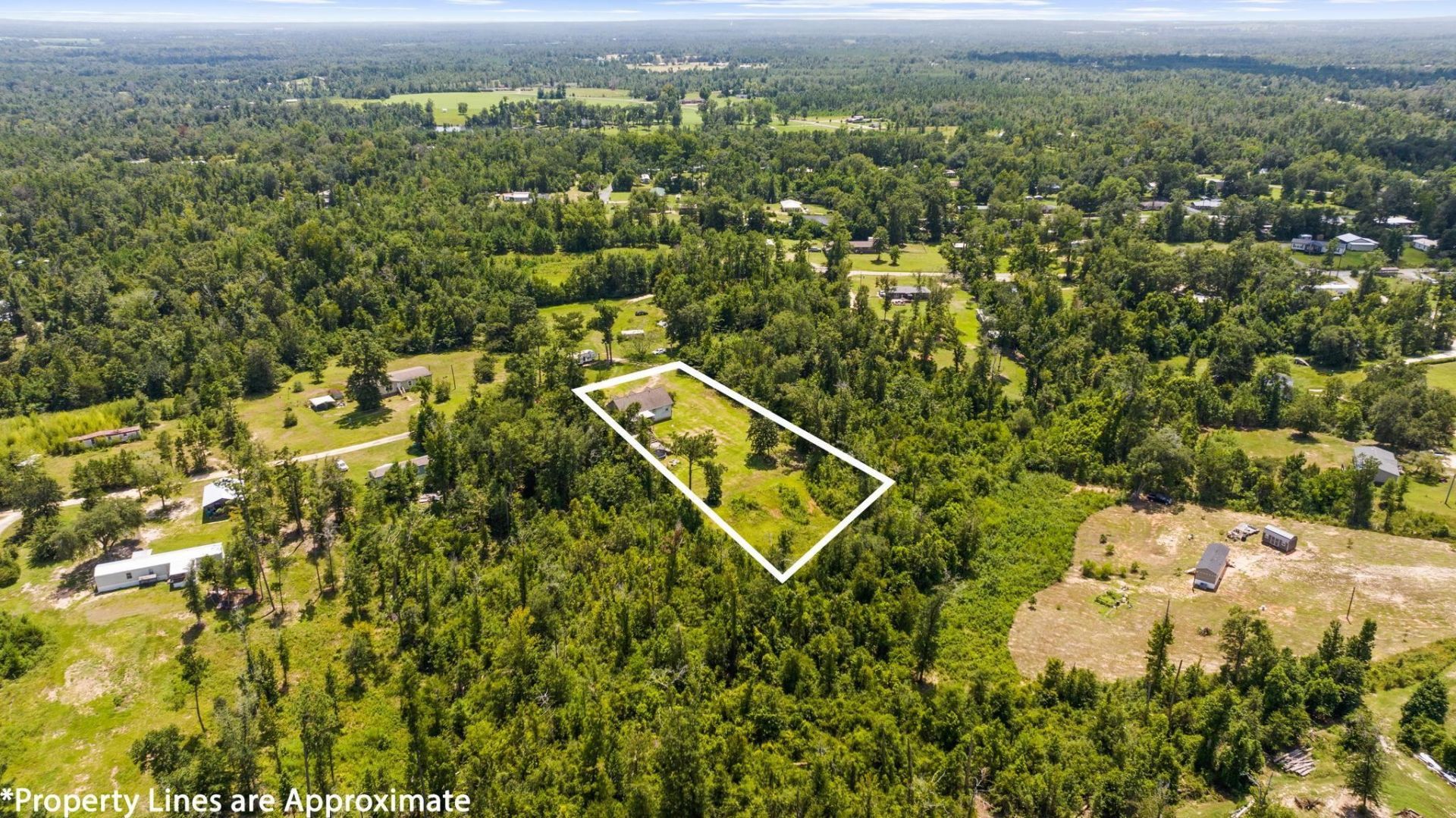 4503 Clearwater Lane , Marianna, FL 32448 Photo