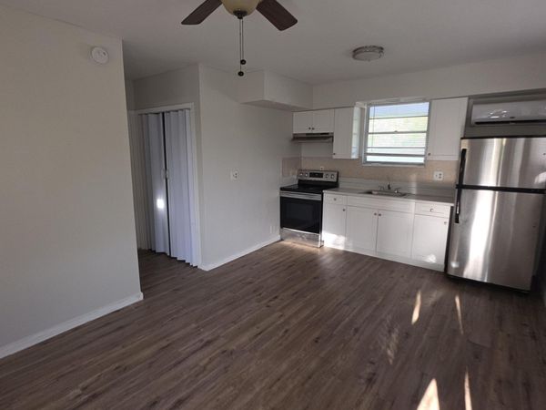 1826 Sherman Street, Unit Apt 15, Hollywood, FL 33020