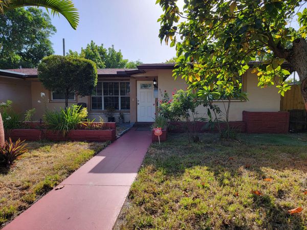 550 SW 38TH Terrace, Fort Lauderdale, FL 33312