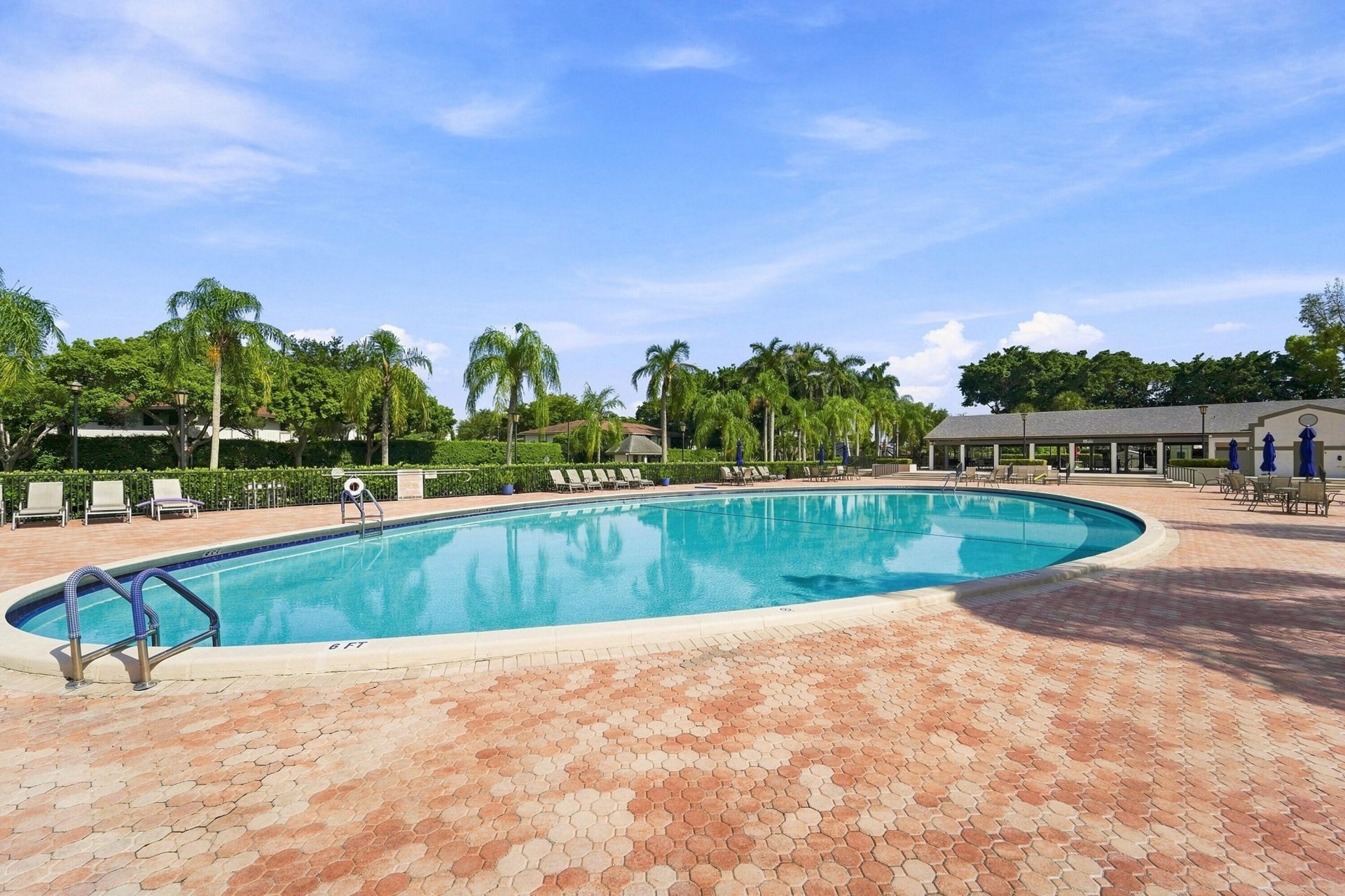7254 Fairfax Drive, Unit 304, Tamarac, FL 33321 Photo
