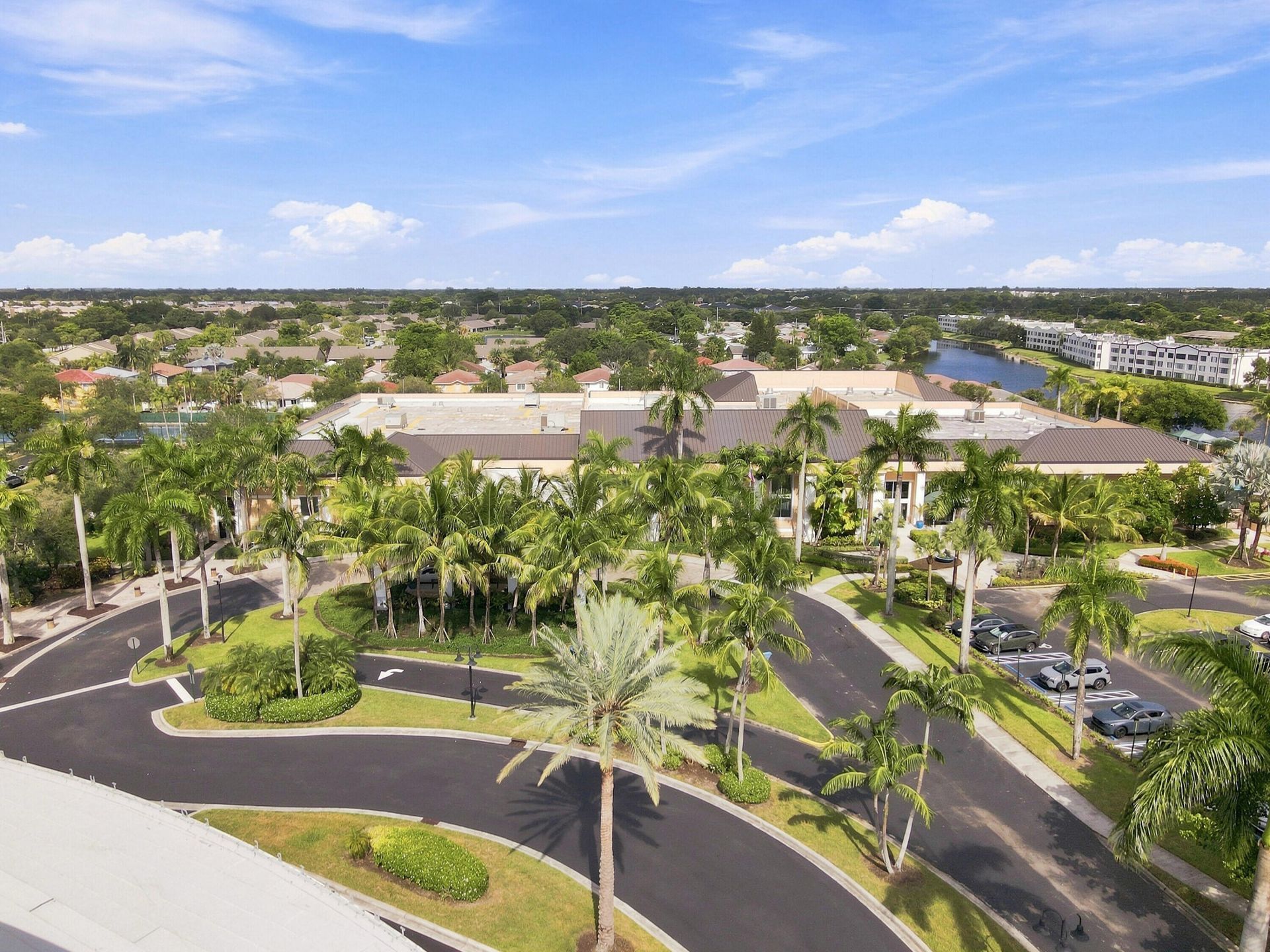 7254 Fairfax Drive, Unit 304, Tamarac, FL 33321 Photo