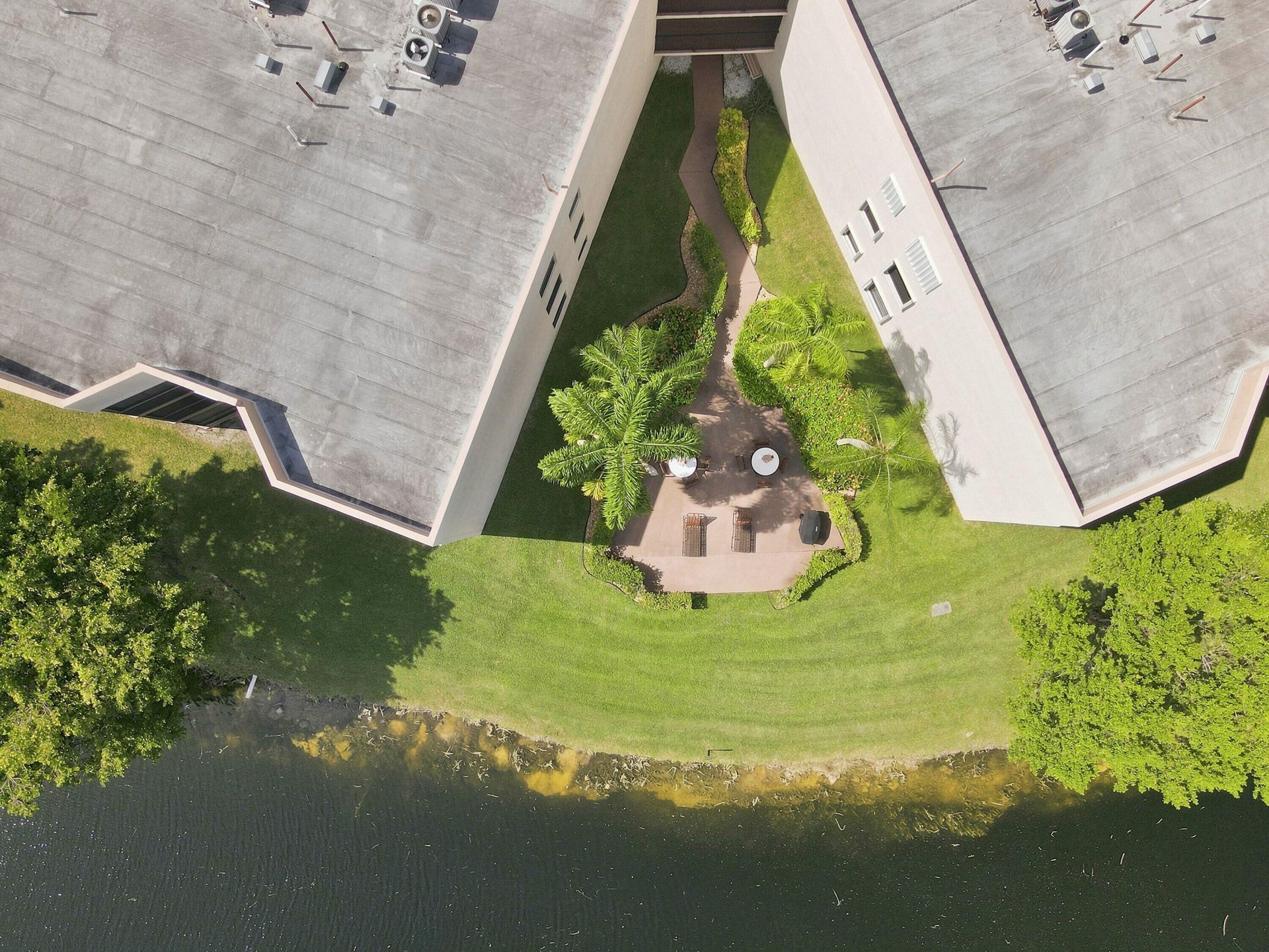 7254 Fairfax Drive, Unit 304, Tamarac, FL 33321 Photo