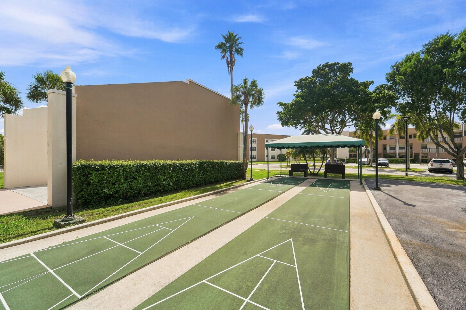 7254 Fairfax Drive, Unit 304, Tamarac, FL 33321 Photo