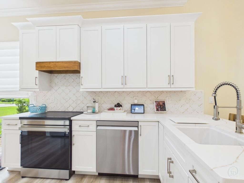7059 Maidstone Drive, Port Saint Lucie, FL 34986 Photo