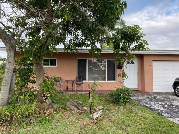 2745 NW 69th Ave , Sunrise, FL 33313