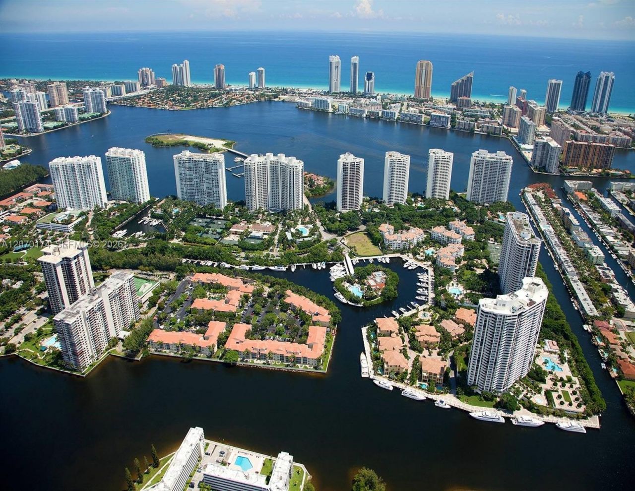 1000 W Island Blvd, Unit 202, Aventura, FL 33160 Photo