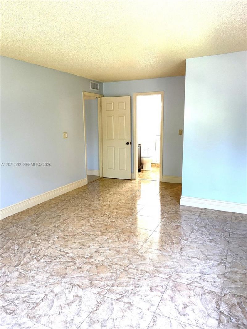 7020 Nova Dr, Unit 209D, Davie, FL 33317 Photo