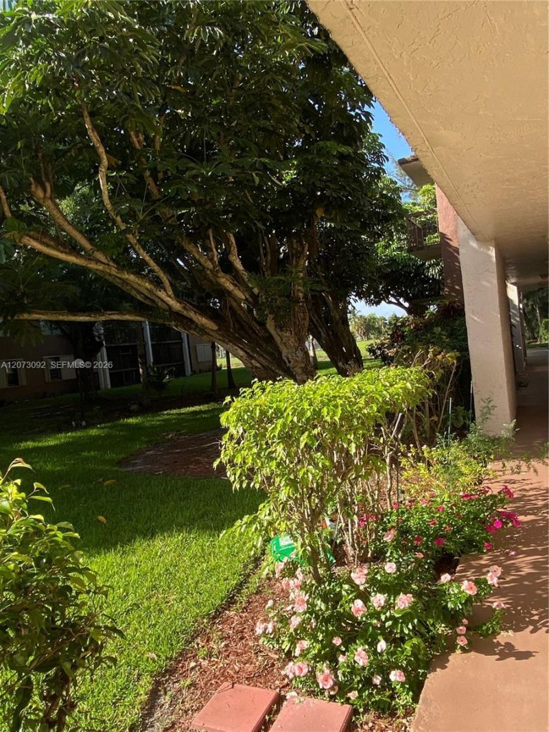 7020 Nova Dr, Unit 209D, Davie, FL 33317 Photo