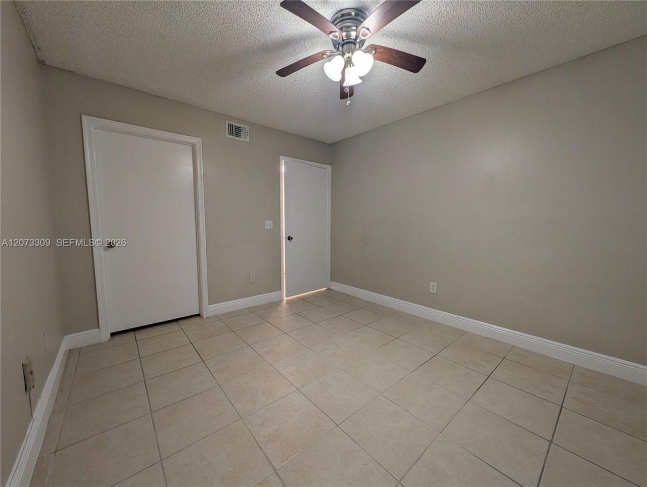 3690 N 56th Ave , Unit 903, Hollywood, FL 33021 Photo