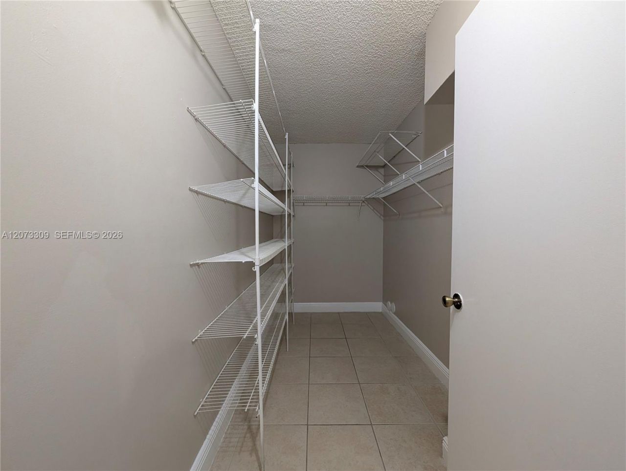 3690 N 56th Ave , Unit 903, Hollywood, FL 33021 Photo