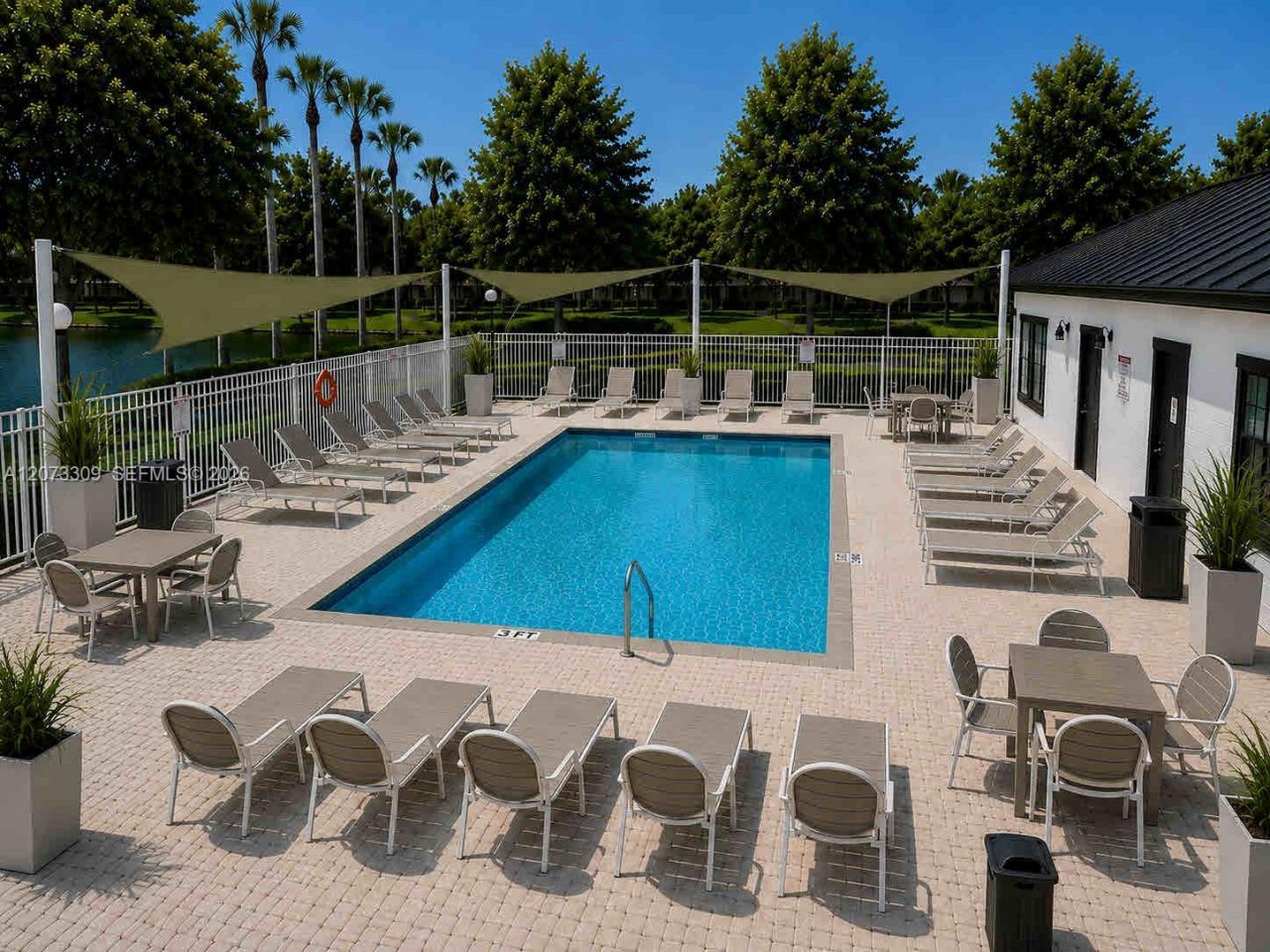 3690 N 56th Ave , Unit 903, Hollywood, FL 33021 Photo