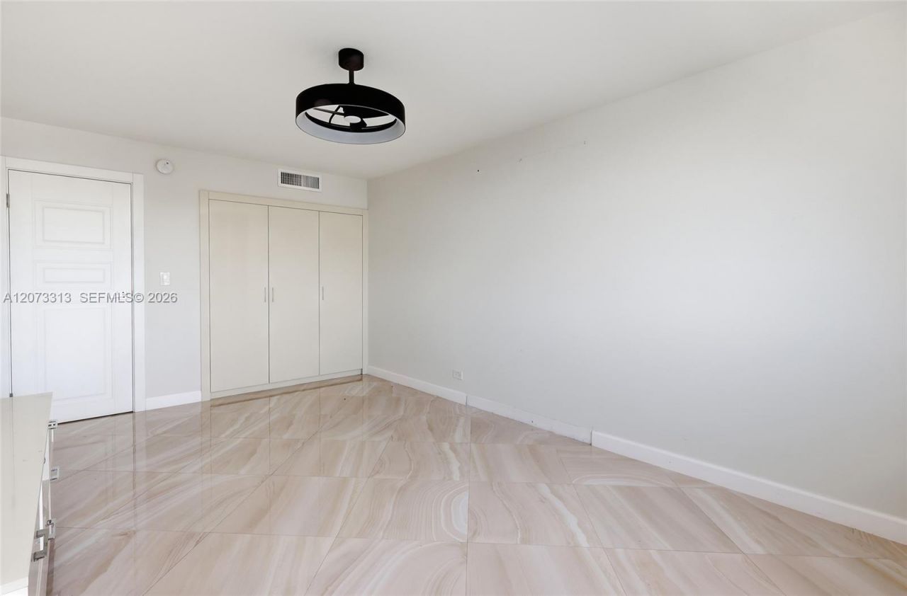 250 174th St , Unit 2004, Sunny Isles Beach, FL 33160 Photo