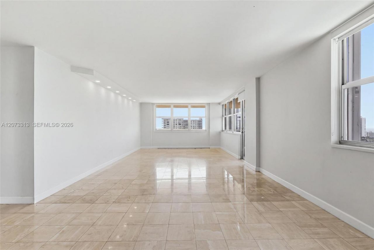 250 174th St , Unit 2004, Sunny Isles Beach, FL 33160 Photo